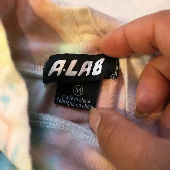 Tie dye shirt size 0/S - Picture 2 of 2